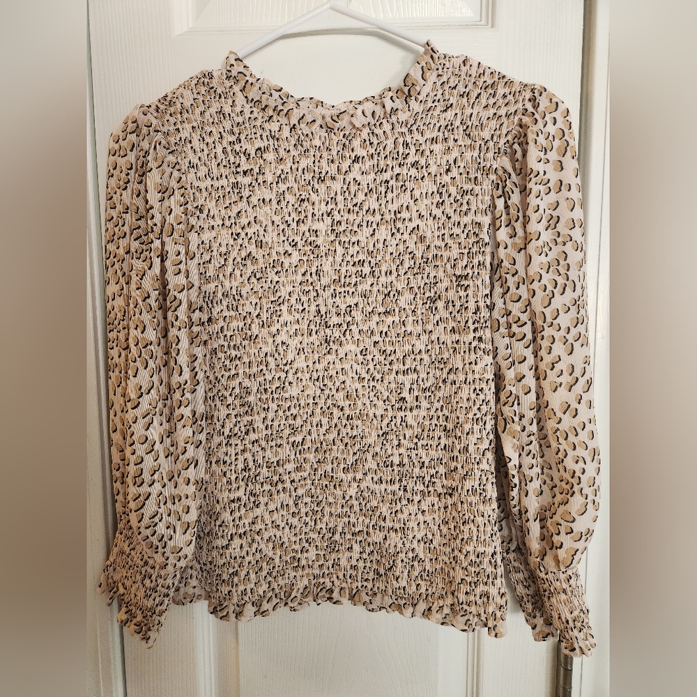 Express Women's Shirred, Puff Sleeve Blouse Animal Print Size XS